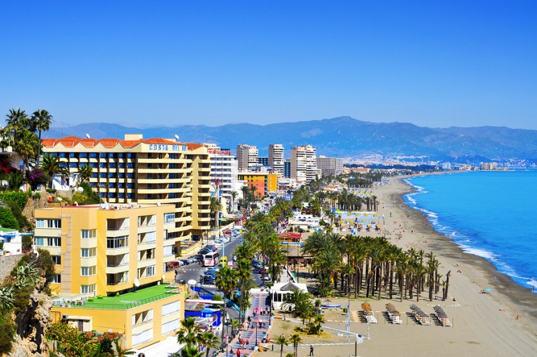 TORREMOLINOS Bajondillo Beach and ocean front