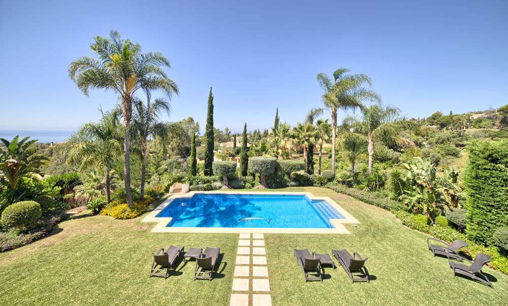 Villa for sale in Marbella Cascada de Camojan