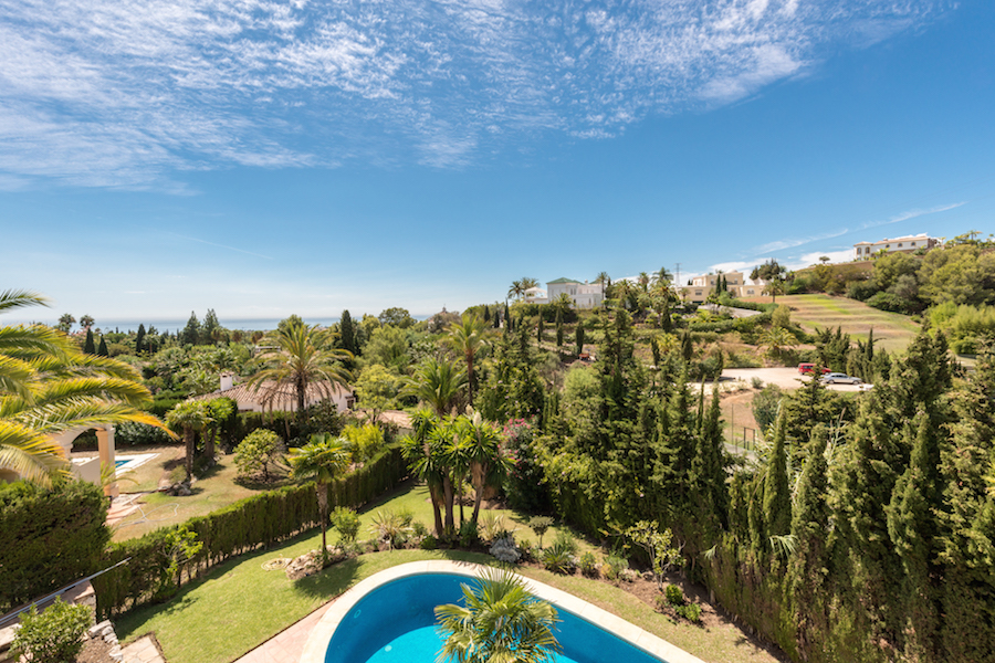 Villa for sale in Marbella Hill Club in Marbella