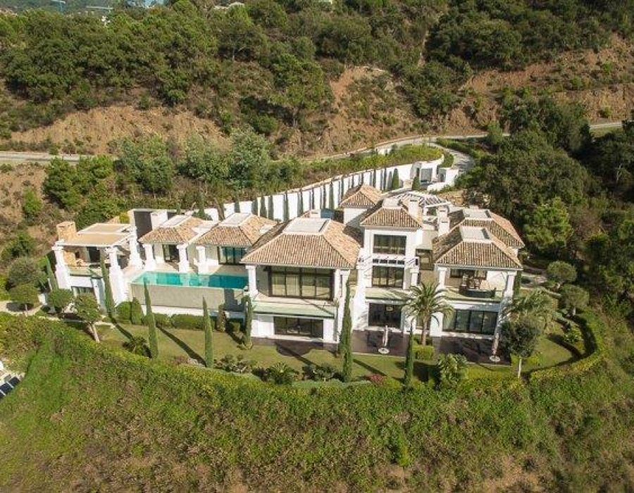 Luxury villa in La Zagaleta (Benahavis) for sale