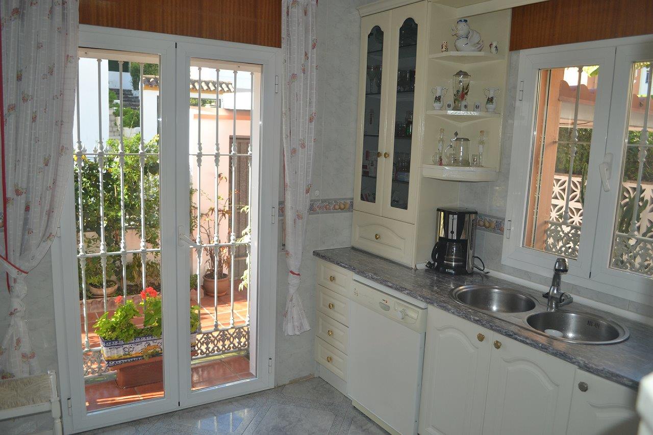 Detached villa in Nueva Andalucia (Marbella) for sale