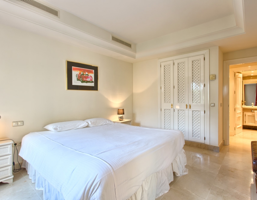 Apartment in Puerto Banus for sale (La Alzambra)
