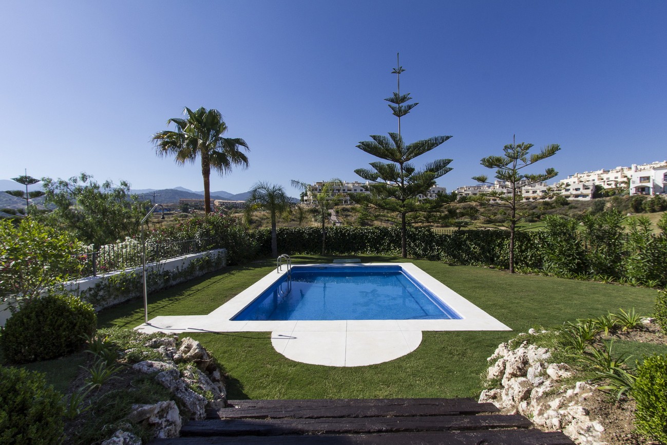 Villa in Estepona for sale (La Resina Golf and Country Club)