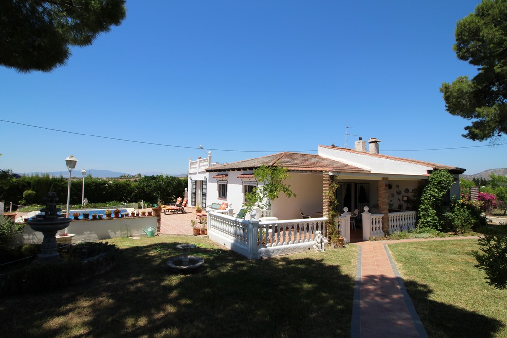 Country house in Alhaurin el Grande for sale