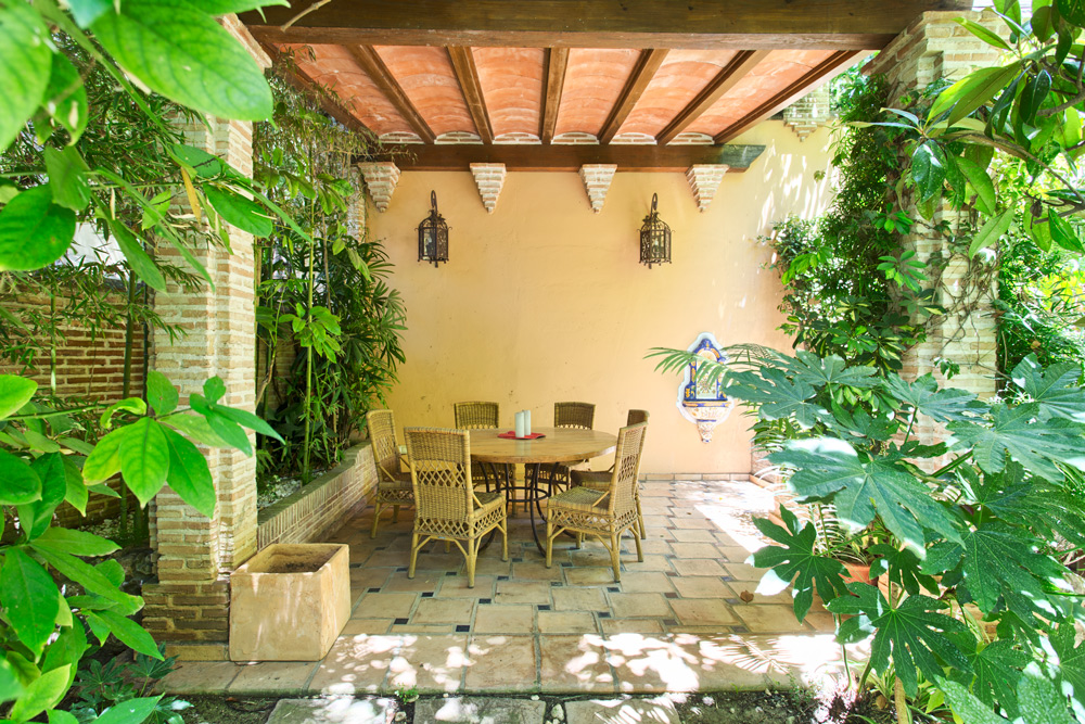 Villa in Altos de Puente Romano Marbella for sale