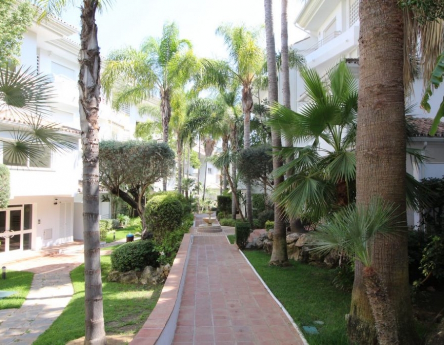 Penthouse in Guadalmina Baja Marbella for sale (Hoyo 15)