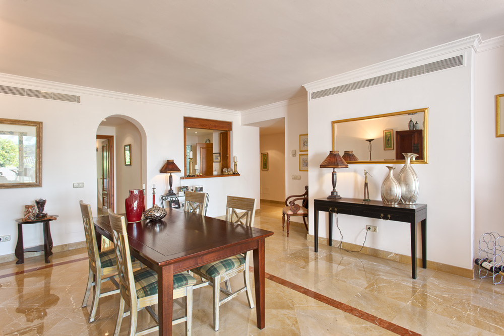 Apartment in La Quinta Golf Benahavis for sale