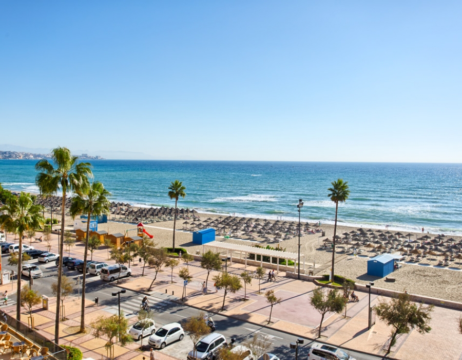 Beach apartment in Fuengirola for sale