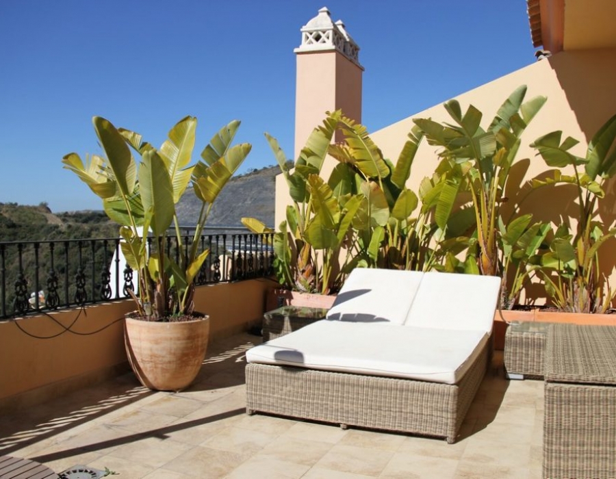 Duplex penthouse in Vista Real Marbella for sale