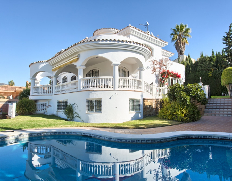 Villa in Torrequebrada Benalmadena Costa for sale