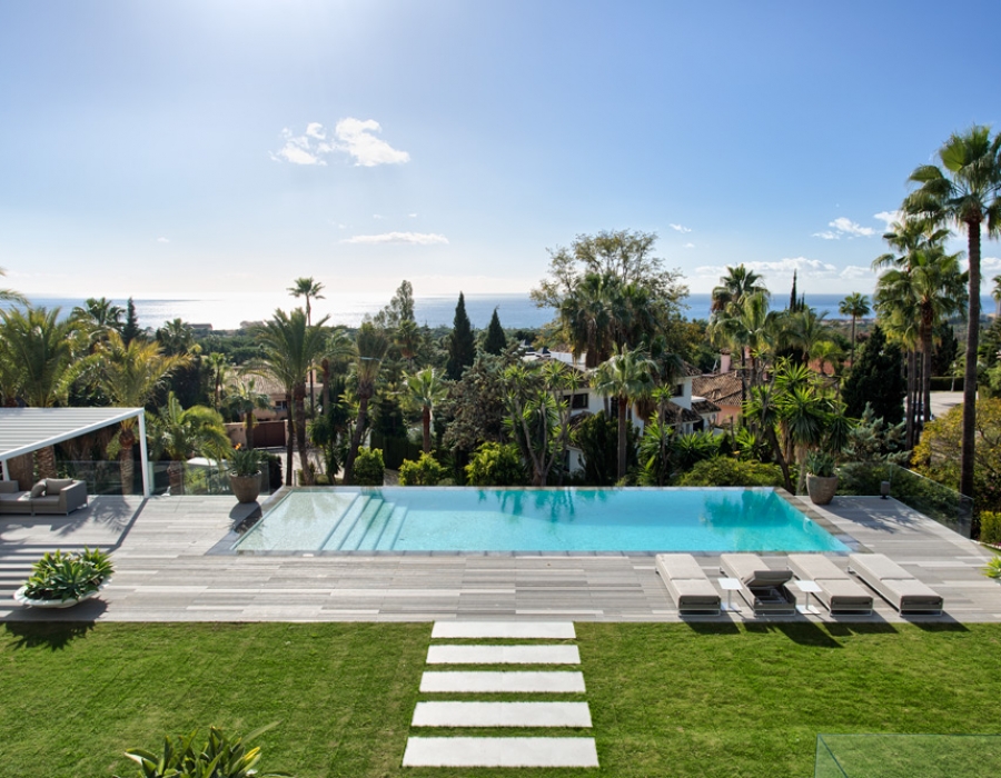 Luxury villa in Marbella Hacienda las Chapas for sale